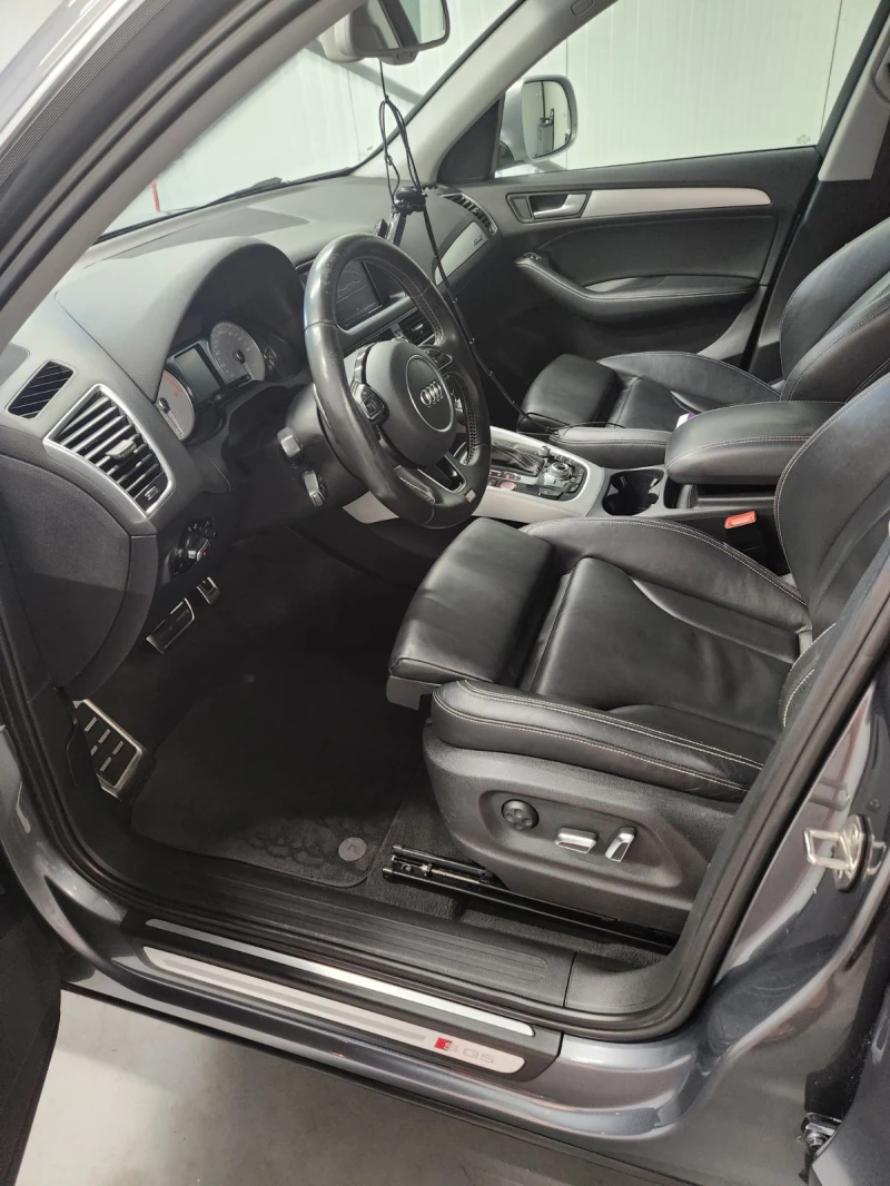 Audi SQ5, снимка 14 - Автомобили и джипове - 52811087
