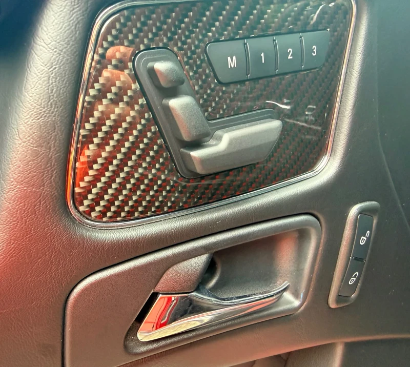 Mercedes-Benz G 63 AMG CRAZY COLOUR/DESIGNO/HARMAN/571/CARBON/EXCLUSIVE, снимка 9 - Автомобили и джипове - 53202190