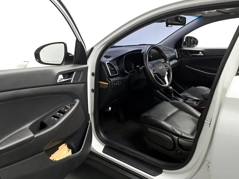 Hyundai Tucson Diesel 1.6 4Wd Modern, снимка 10 - Автомобили и джипове - 56304565