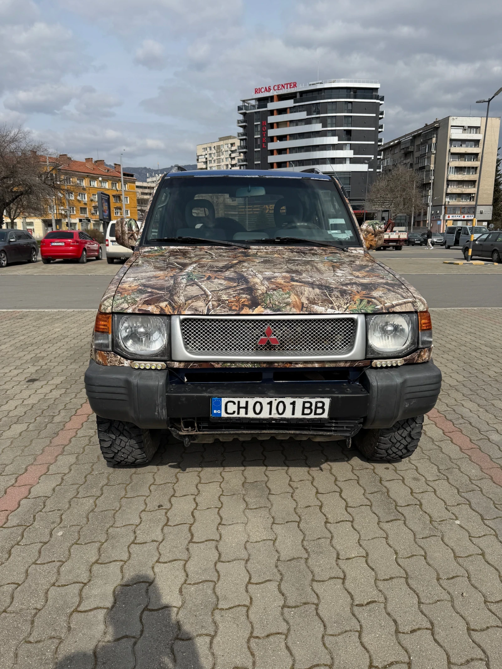 Mitsubishi Pajero 2.5 td, снимка 2 - Автомобили и джипове - 53882526