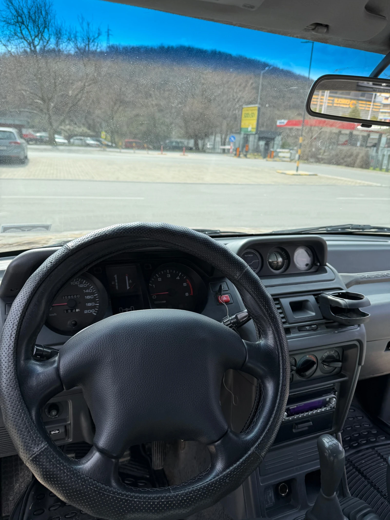 Mitsubishi Pajero 2.5 td, снимка 11 - Автомобили и джипове - 53882526