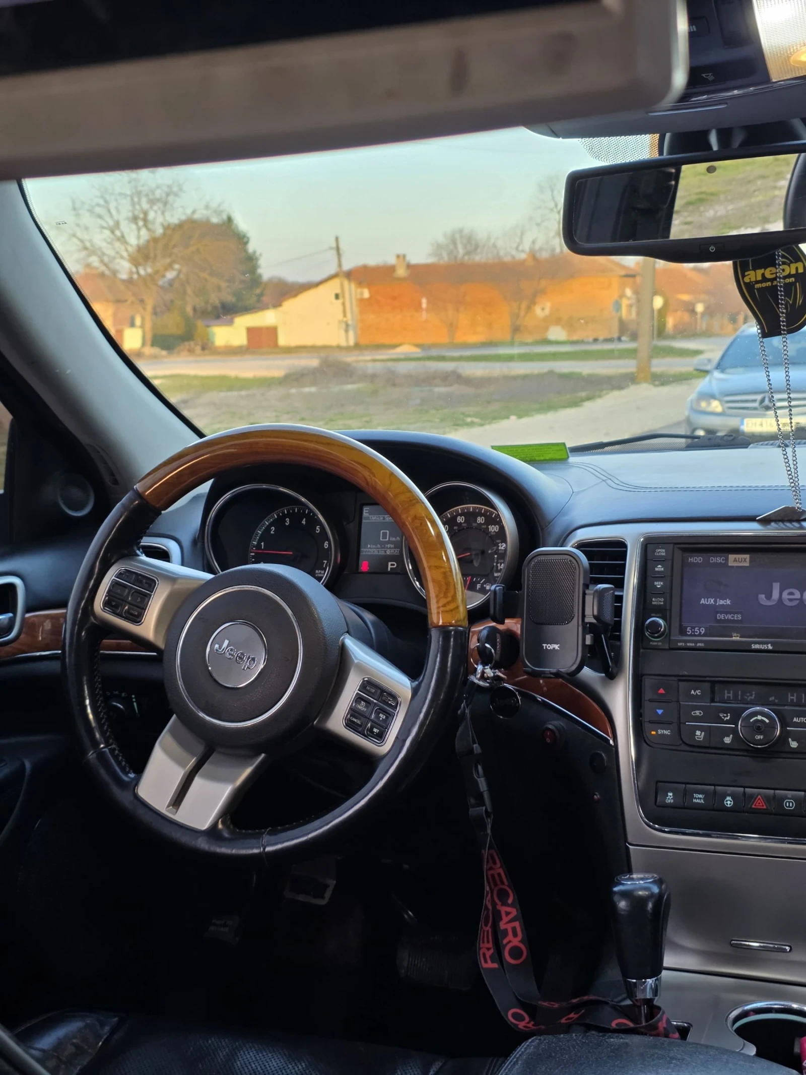 Jeep Grand cherokee 5.7HEMI Trail Rated ГАЗ, снимка 12 - Автомобили и джипове - 53916448