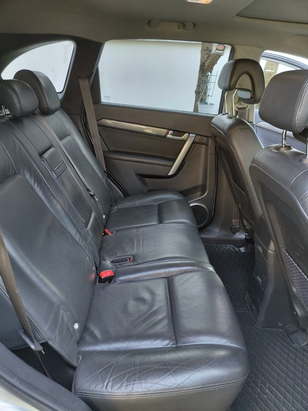 Chevrolet Captiva, снимка 5 - Автомобили и джипове - 54156031