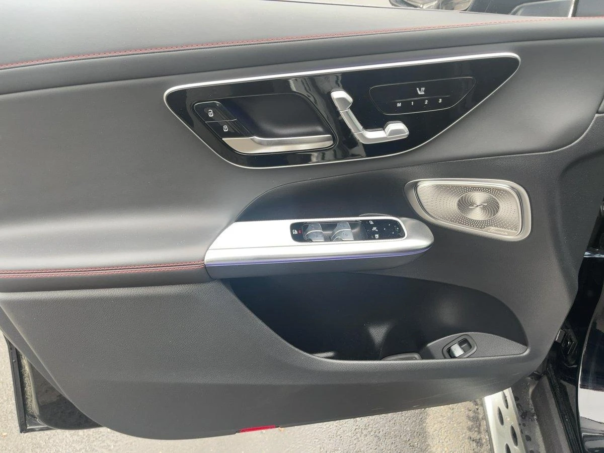 Mercedes-Benz GLC 43 AMG 4 MATIC / 360 / BURMASTER / RIDE CONTROL / , снимка 8 - Автомобили и джипове - 54855479