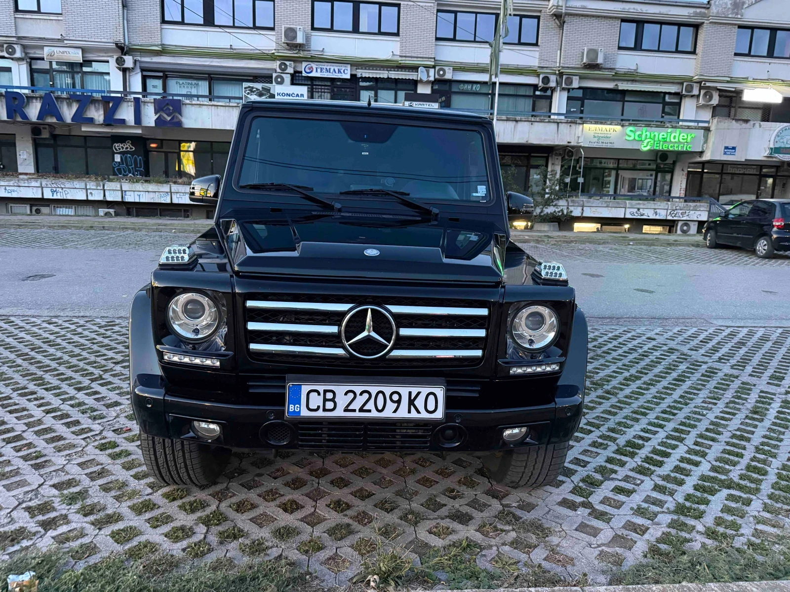 Mercedes-Benz G 350 Bluetec Edition 35, снимка 3 - Автомобили и джипове - 55046718
