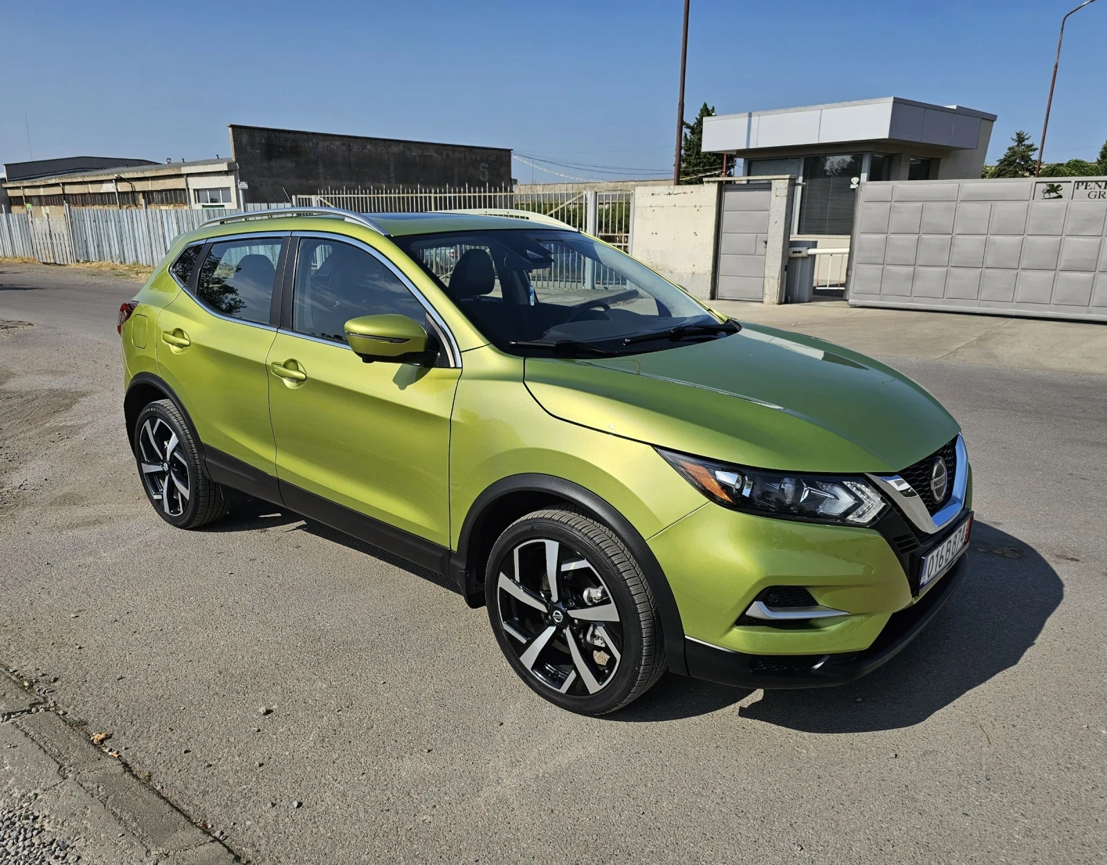 Nissan Qashqai SL AWD Автомат 360 камери, снимка 2 - Автомобили и джипове - 55310817