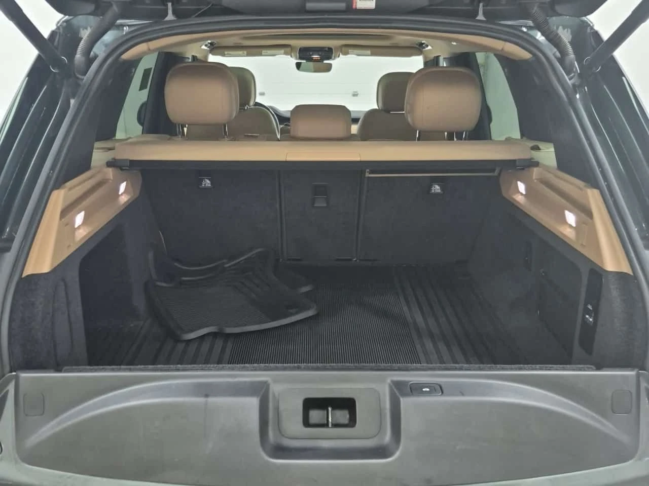 Land Rover Range rover * SE * CARFAX * БЕЗ ПЪРВОНАЧАЛНА ВНОСКА, снимка 13 - Автомобили и джипове - 55611315