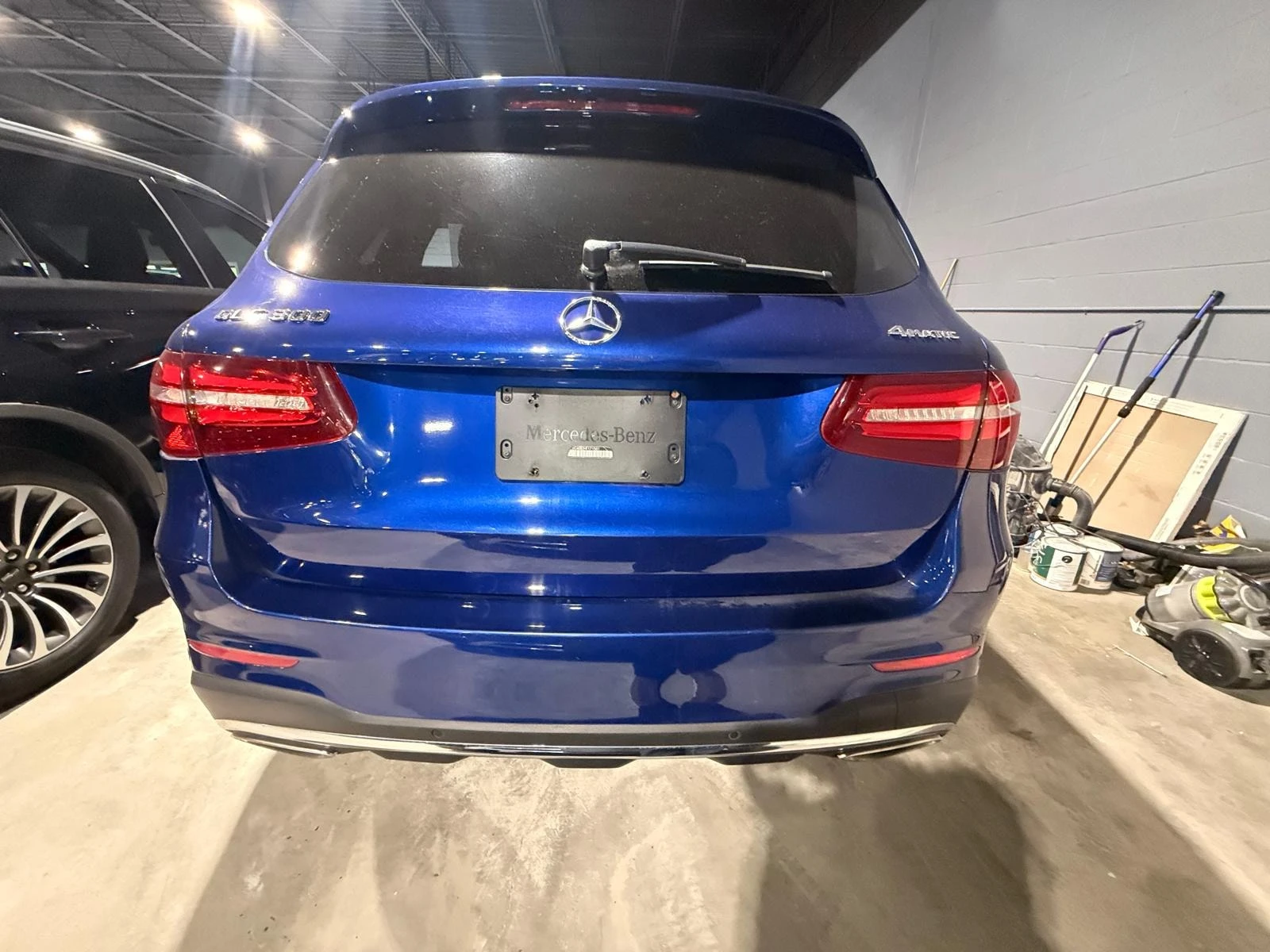 Mercedes-Benz GLC 300 * CARFAX * ОПЦИЯ ЗА ФИНАНСИРАНЕ, снимка 4 - Автомобили и джипове - 55879711