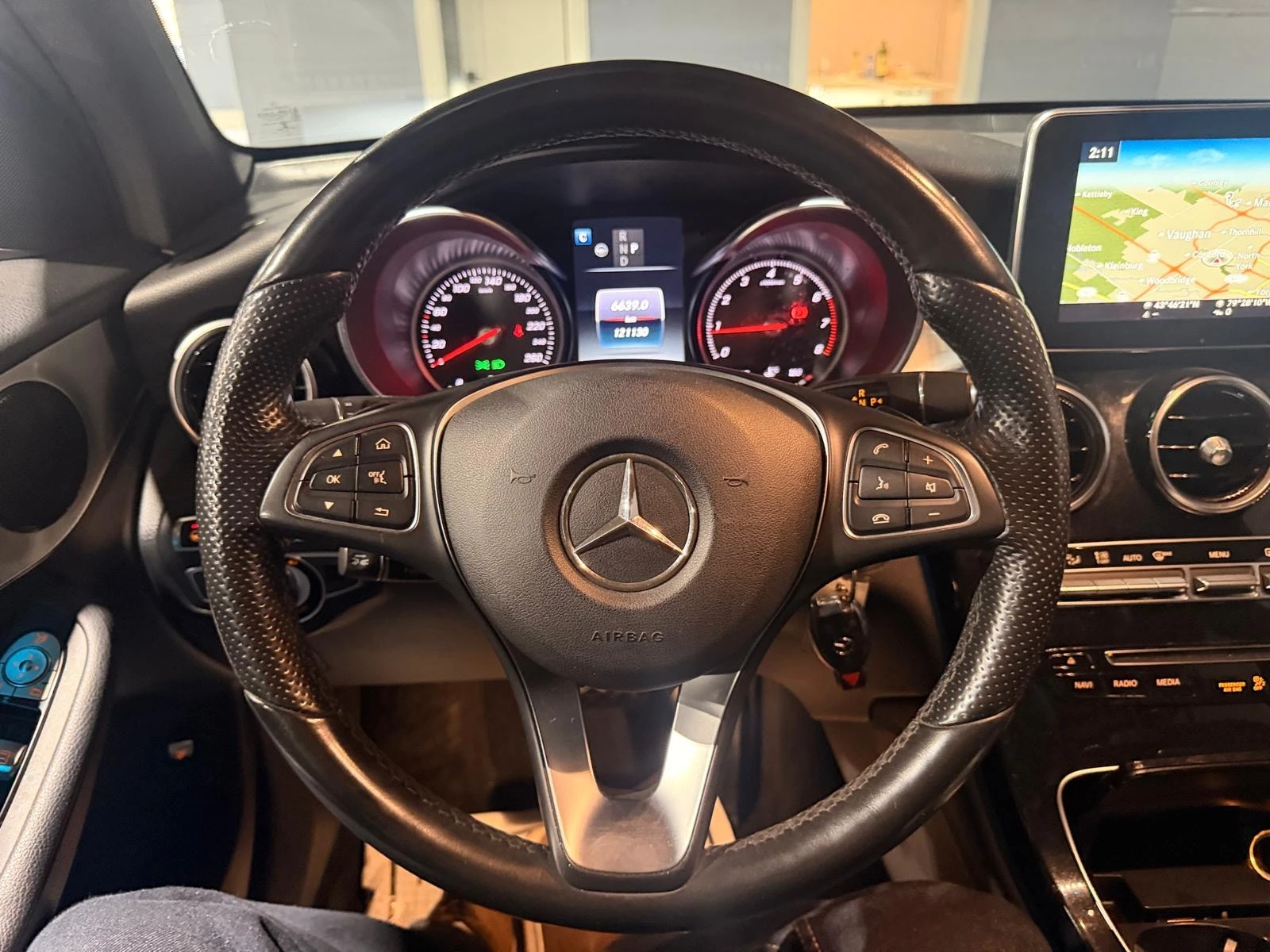 Mercedes-Benz GLC 300 * CARFAX * ОПЦИЯ ЗА ФИНАНСИРАНЕ, снимка 9 - Автомобили и джипове - 55879711