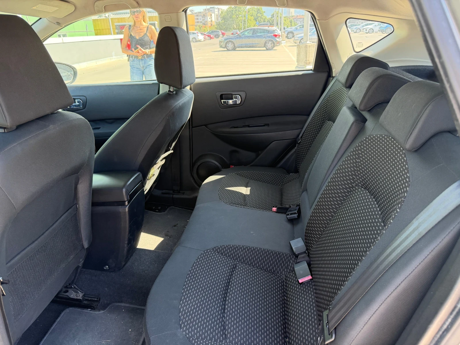 Nissan Qashqai, снимка 6 - Автомобили и джипове - 56662759