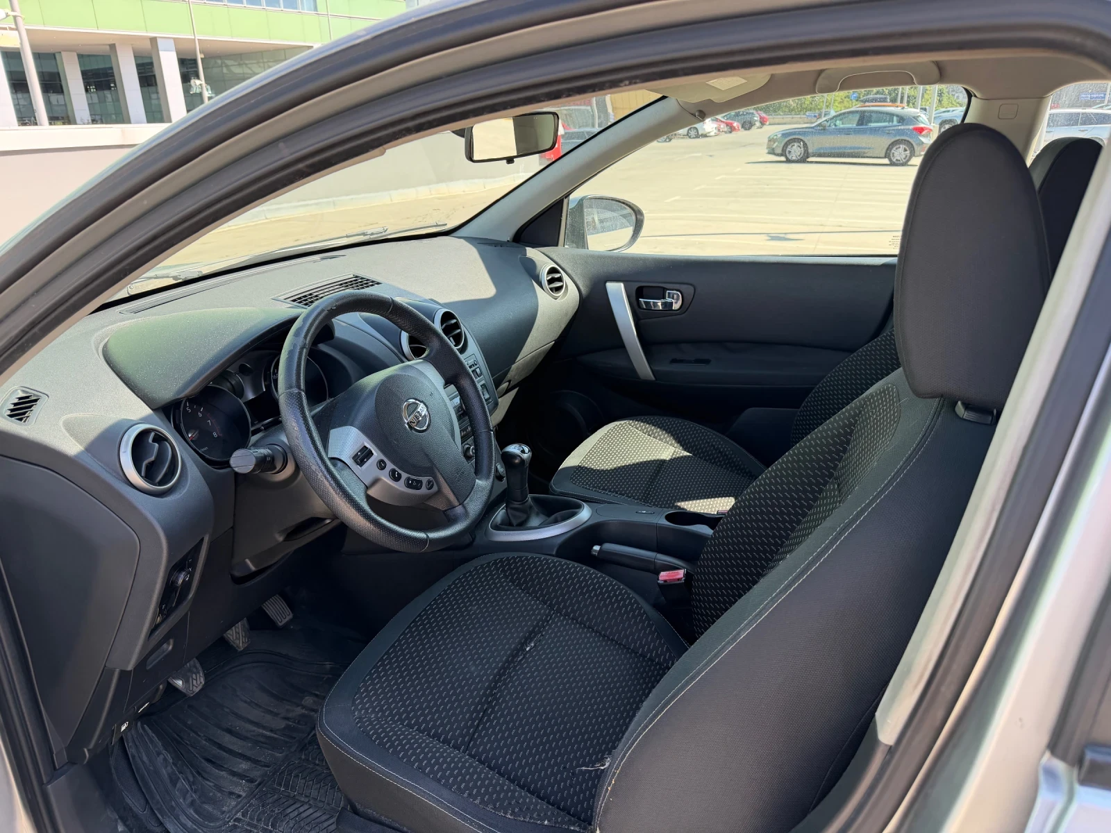 Nissan Qashqai, снимка 5 - Автомобили и джипове - 56662759