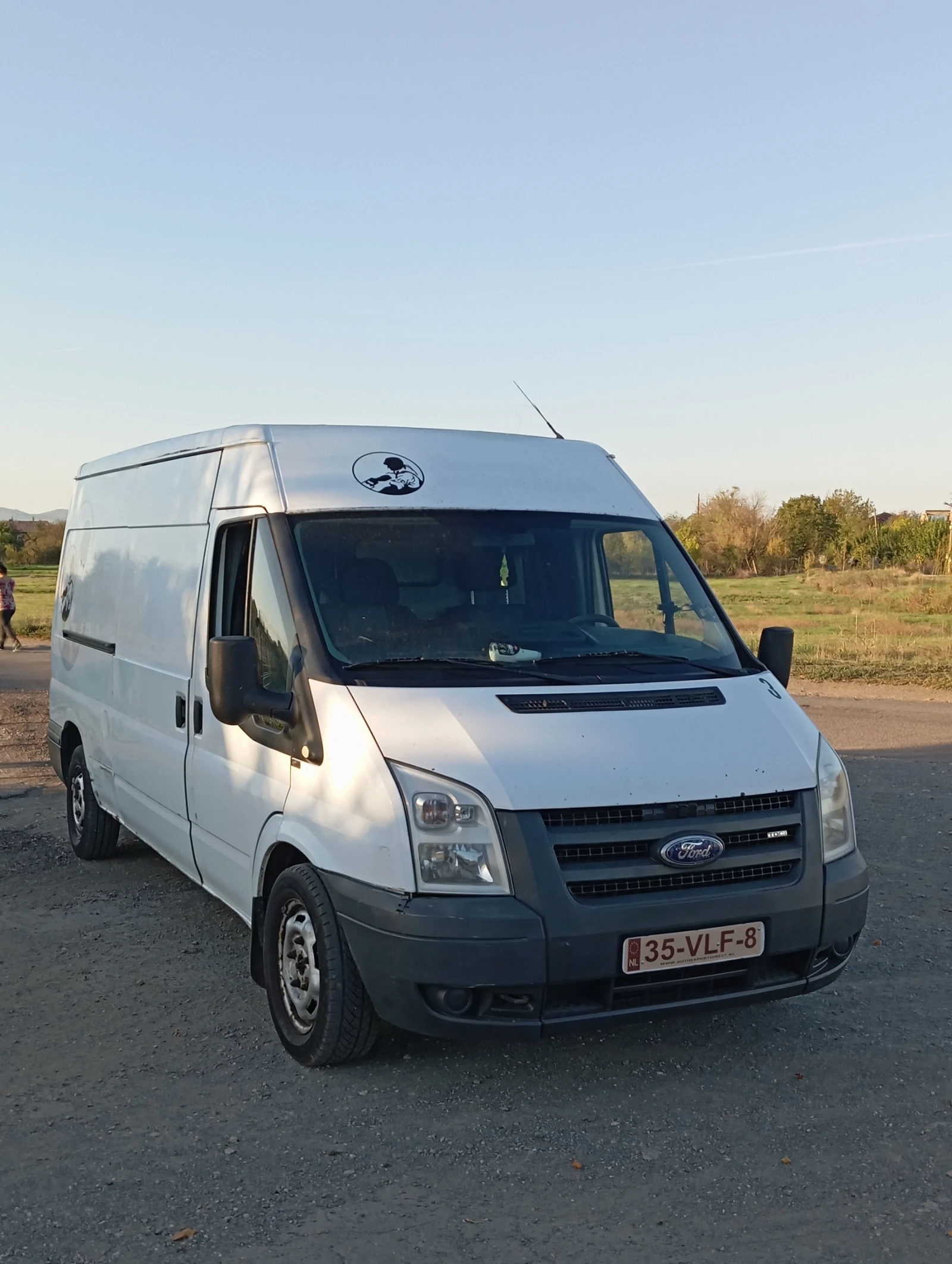 Ford Transit 2.2 - изображение 3