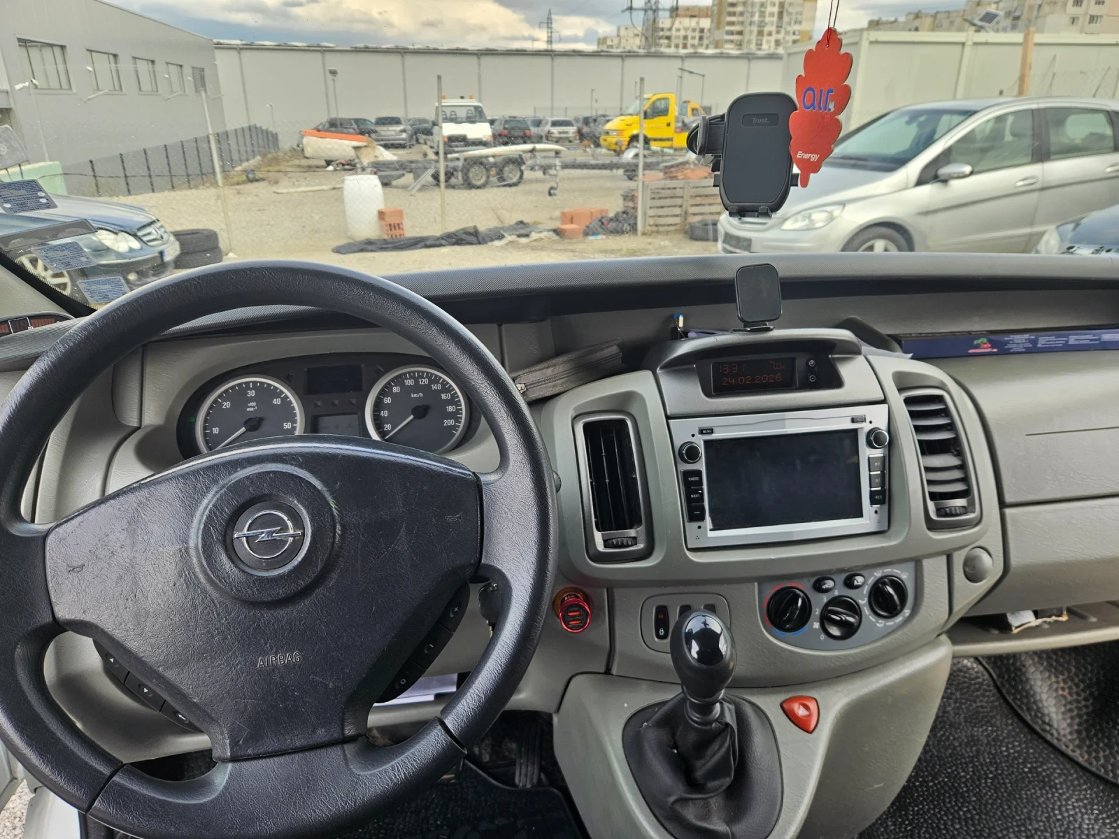 Opel Vivaro 2.5 cdti FACELIFT - изображение 9