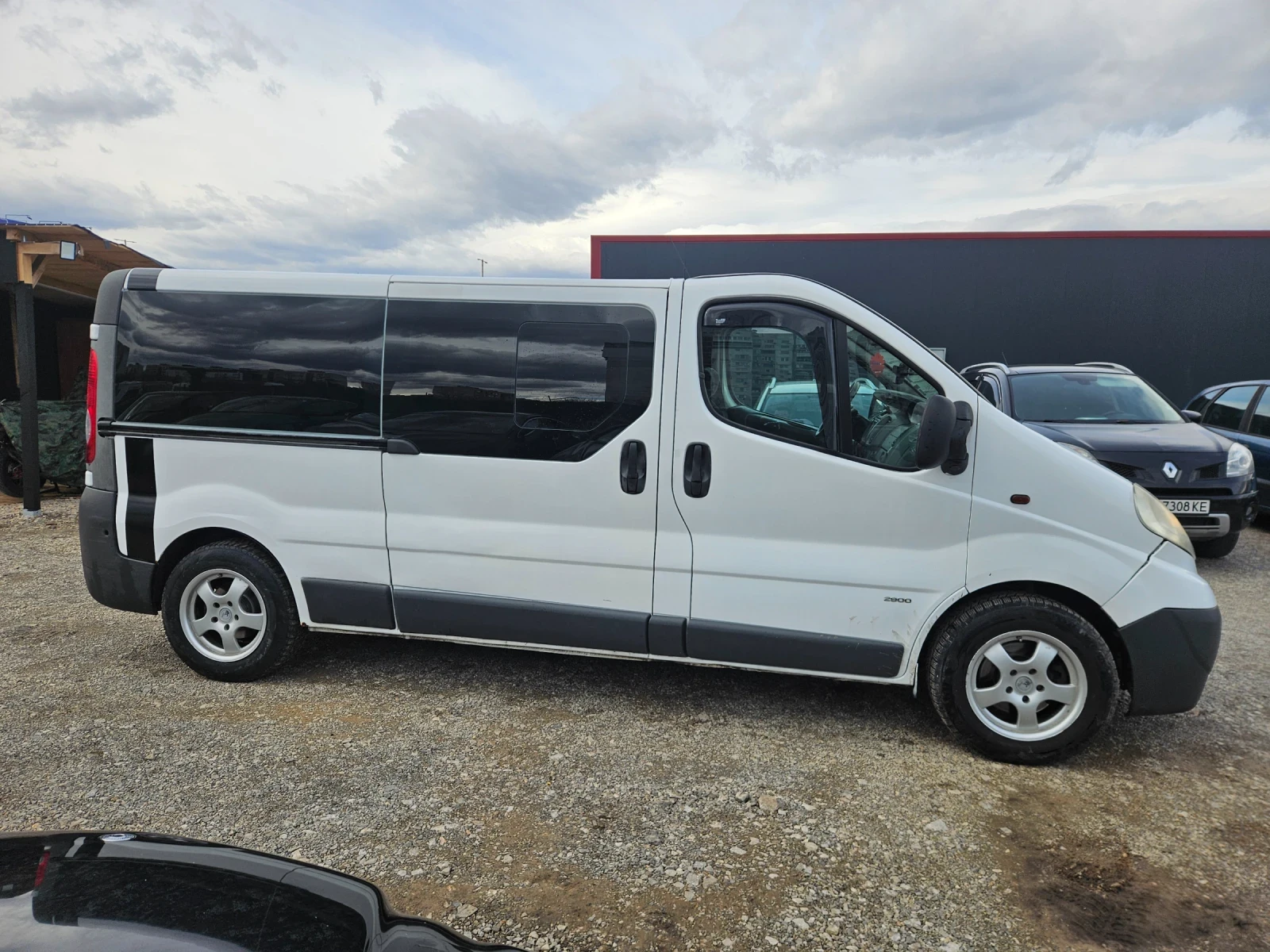 Opel Vivaro 2.5 cdti FACELIFT - изображение 8