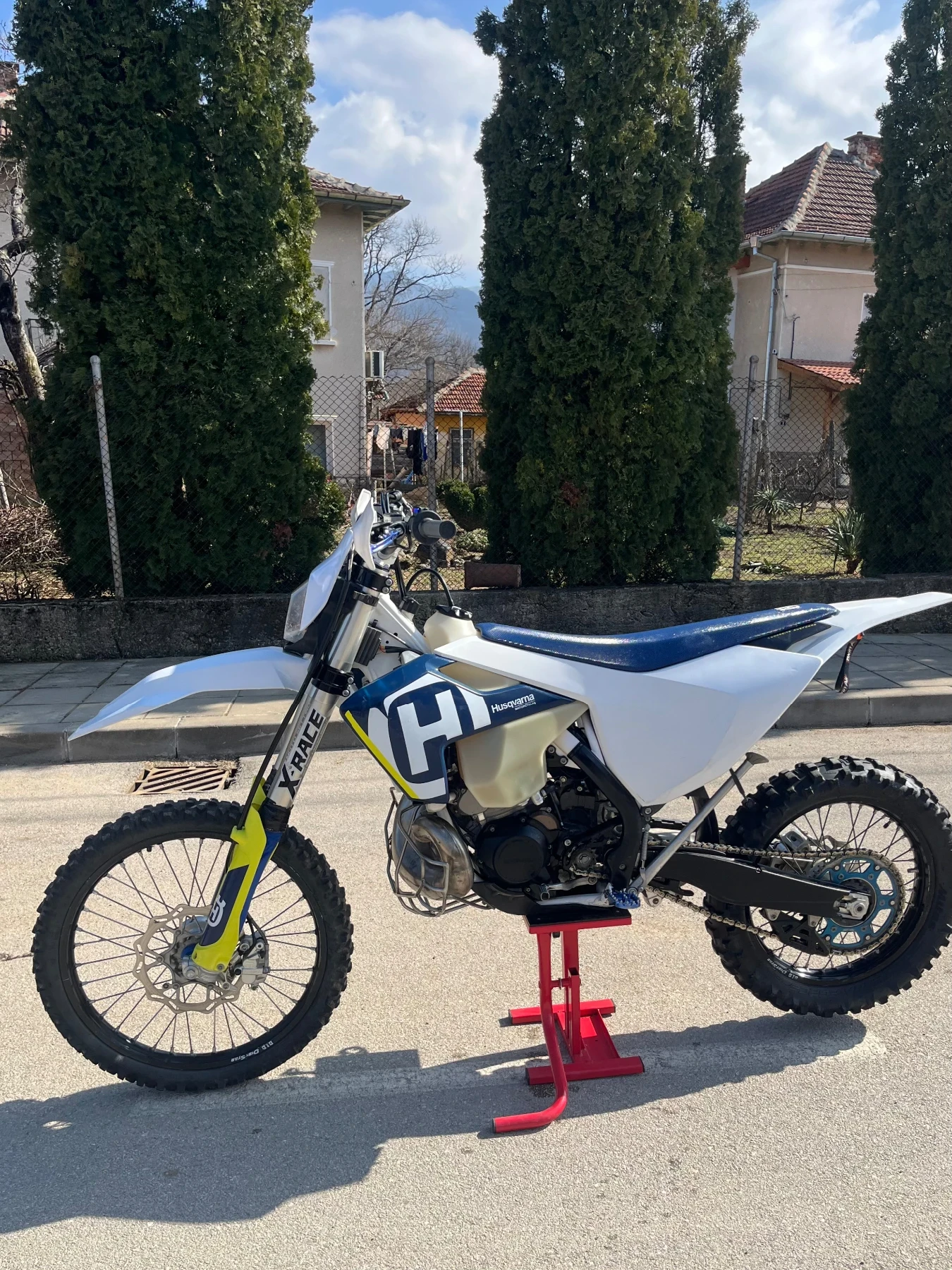 Husqvarna TE, снимка 3 - Мотоциклети и мототехника - 54923572