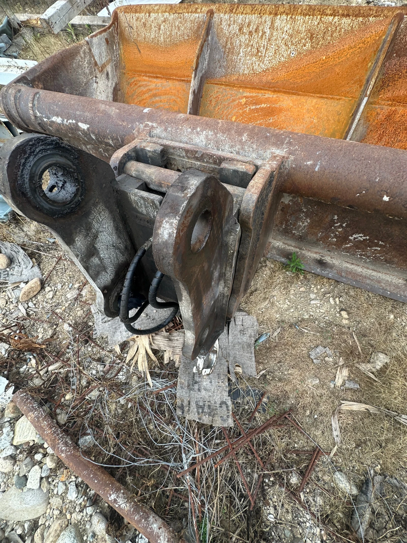 Багер Hyundai 140W-9A, снимка 11 - Индустриална техника - 56555607