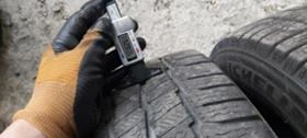 Гуми Зимни 235/65R16, снимка 4