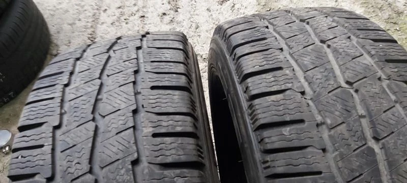 Гуми Зимни 235/65R16, снимка 3 - Гуми и джанти - 35130780