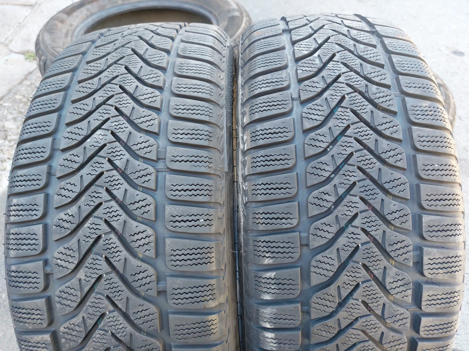  215/45R17 | Mobile.bg   1