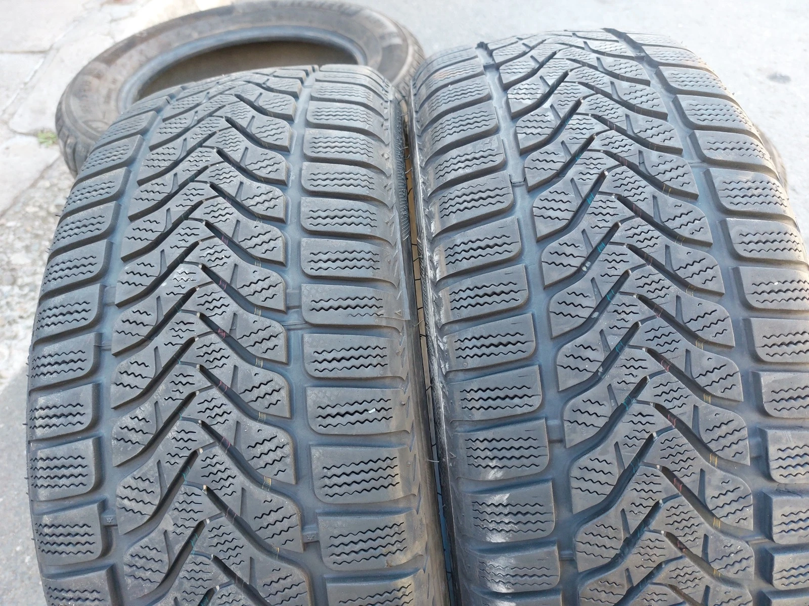  215/45R17 | Mobile.bg   3