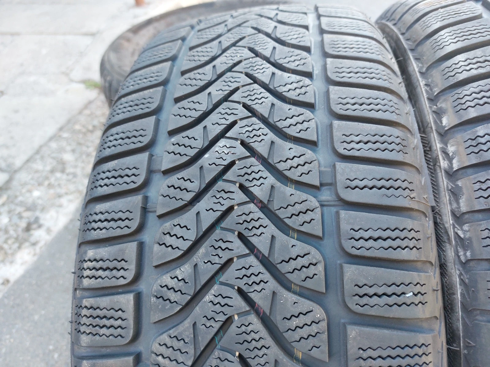  215/45R17 | Mobile.bg   4