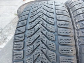 Гуми Зимни 215/45R17, снимка 4 - Гуми и джанти - 38496615