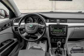 Skoda Superb 2 0TDI 6sk ОБСЛУЖЕН , снимка 9