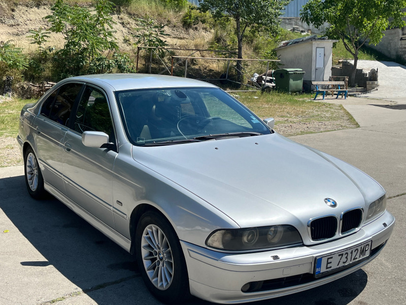 BMW 525, снимка 1 - Автомобили и джипове - 46380466