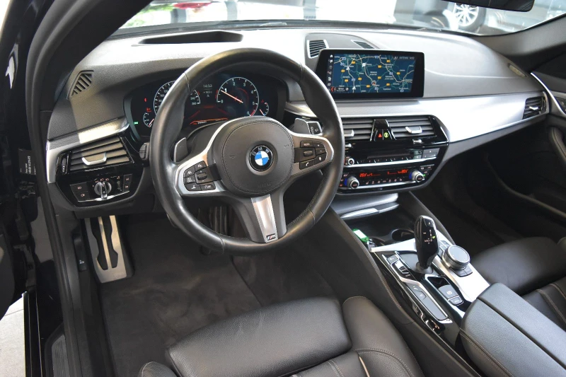 BMW 530 Xdrive* M-Pack, снимка 15 - Автомобили и джипове - 48268199