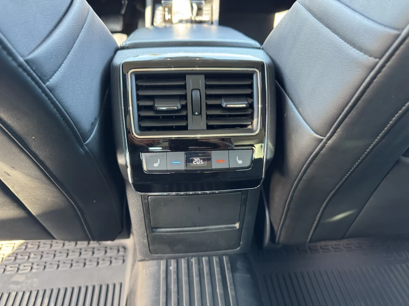 Skoda Superb L&K 2.0TDI 4x4 200 кс., снимка 8 - Автомобили и джипове - 52256685