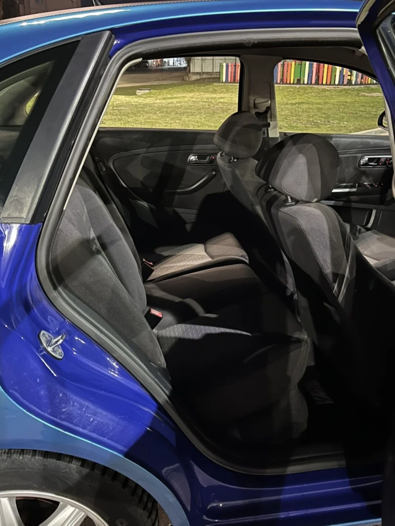 Seat Ibiza, снимка 8 - Автомобили и джипове - 52356644