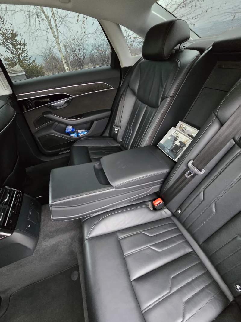 Audi A8, снимка 12 - Автомобили и джипове - 52989664