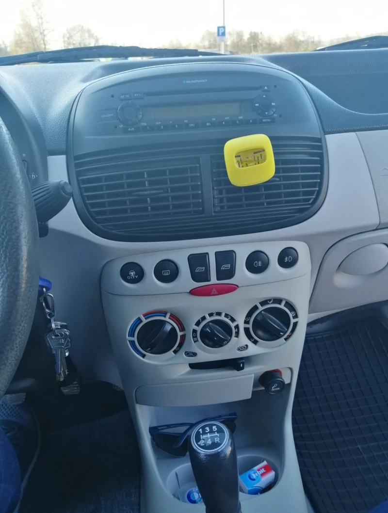 Fiat Punto JTD, снимка 9 - Автомобили и джипове - 53150552