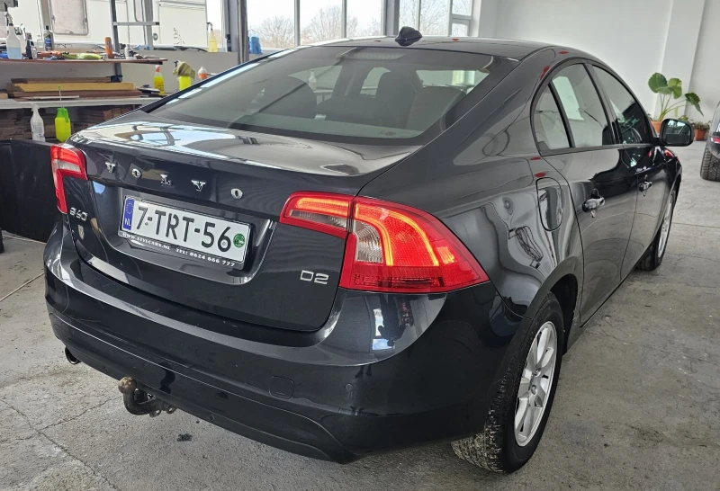 Volvo S60 D2, снимка 4 - Автомобили и джипове - 53157330