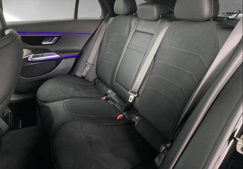 Mercedes-Benz E 450 d* T-Modell* 4M* HYPERSCREEN* Burmester* Digital L, снимка 6 - Автомобили и джипове - 53274634