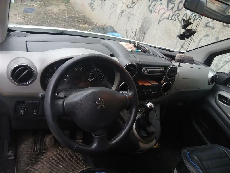 Peugeot Partner 1.6 HDI, снимка 6 - Автомобили и джипове - 53305222
