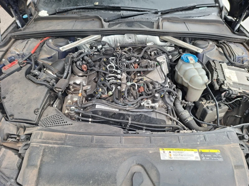 Audi A4 2.0TDI S line , снимка 9 - Автомобили и джипове - 53560860
