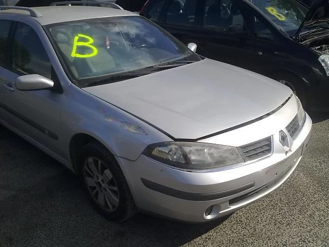 Renault Laguna II 2.0 DCi/2.0, 1.8i1.6V/1.9, снимка 5 - Автомобили и джипове - 10993931