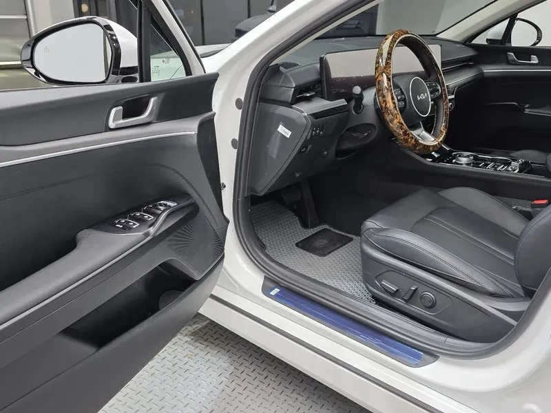 Kia K5 2.0 Lpi Prestige, снимка 10 - Автомобили и джипове - 55886442