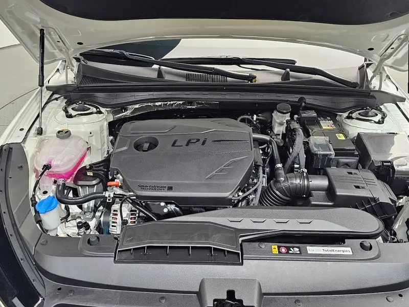 Kia K5 2.0 Lpi Prestige, снимка 6 - Автомобили и джипове - 55886442