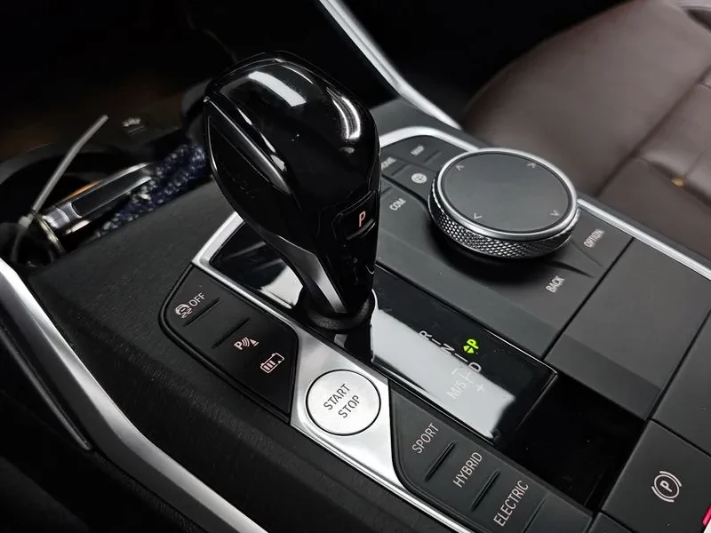 BMW 330 Hybrid - САМО 30% АВАНС, снимка 9 - Автомобили и джипове - 55991881