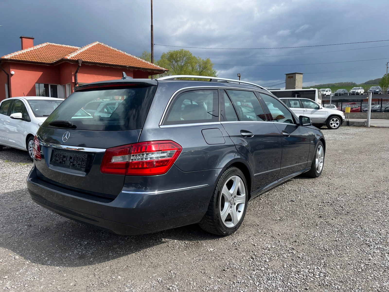 Mercedes-Benz E 250 2.2CDI - изображение 4