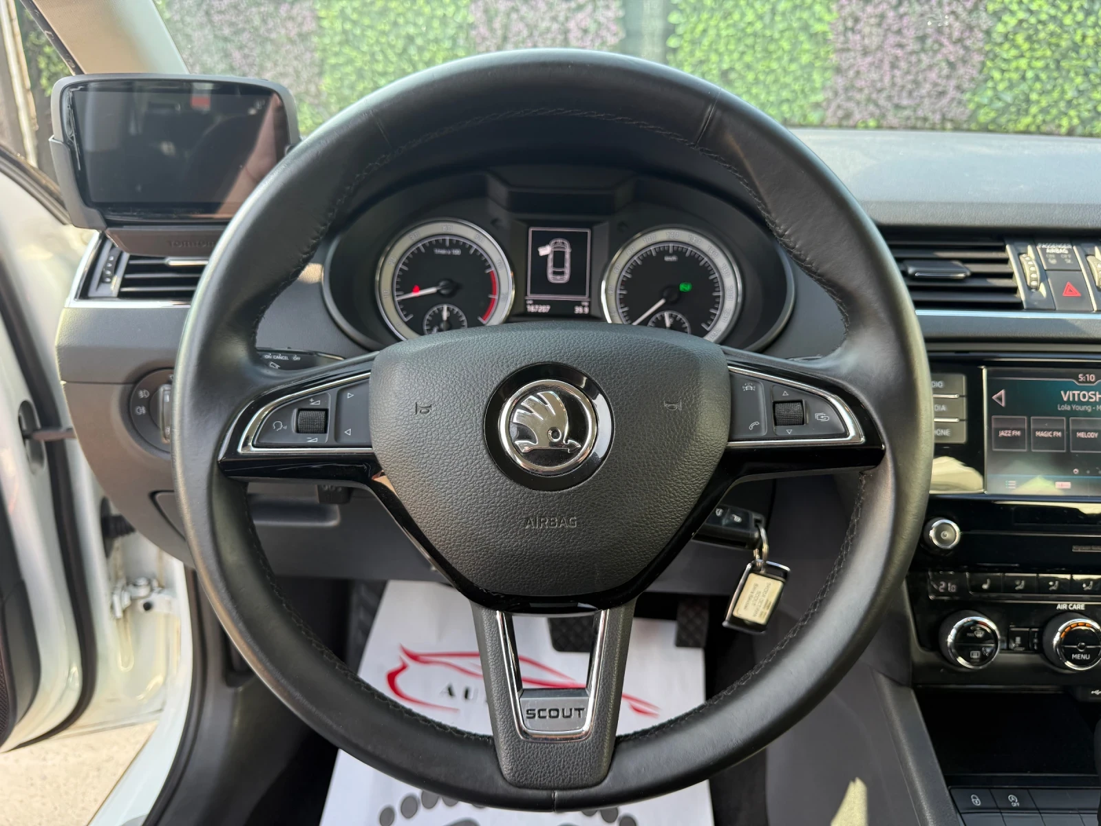 Skoda Octavia SCOUT/4X4/LED/NAVI/AVTOMAT/СОБСТВЕН ЛИЗИНГ - изображение 10