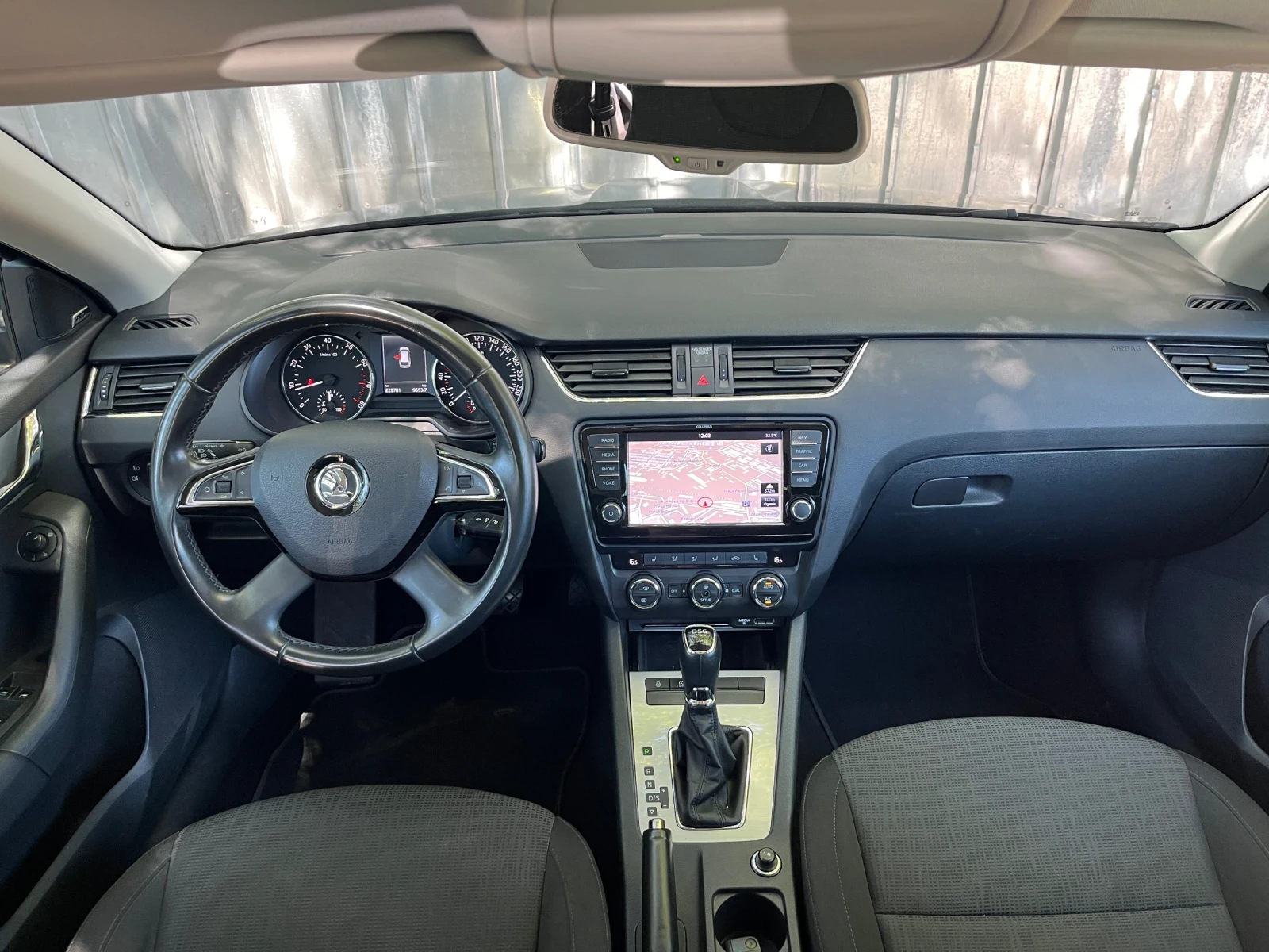 Skoda Octavia 1.8TSI DSG 180hp Elegance  - изображение 8