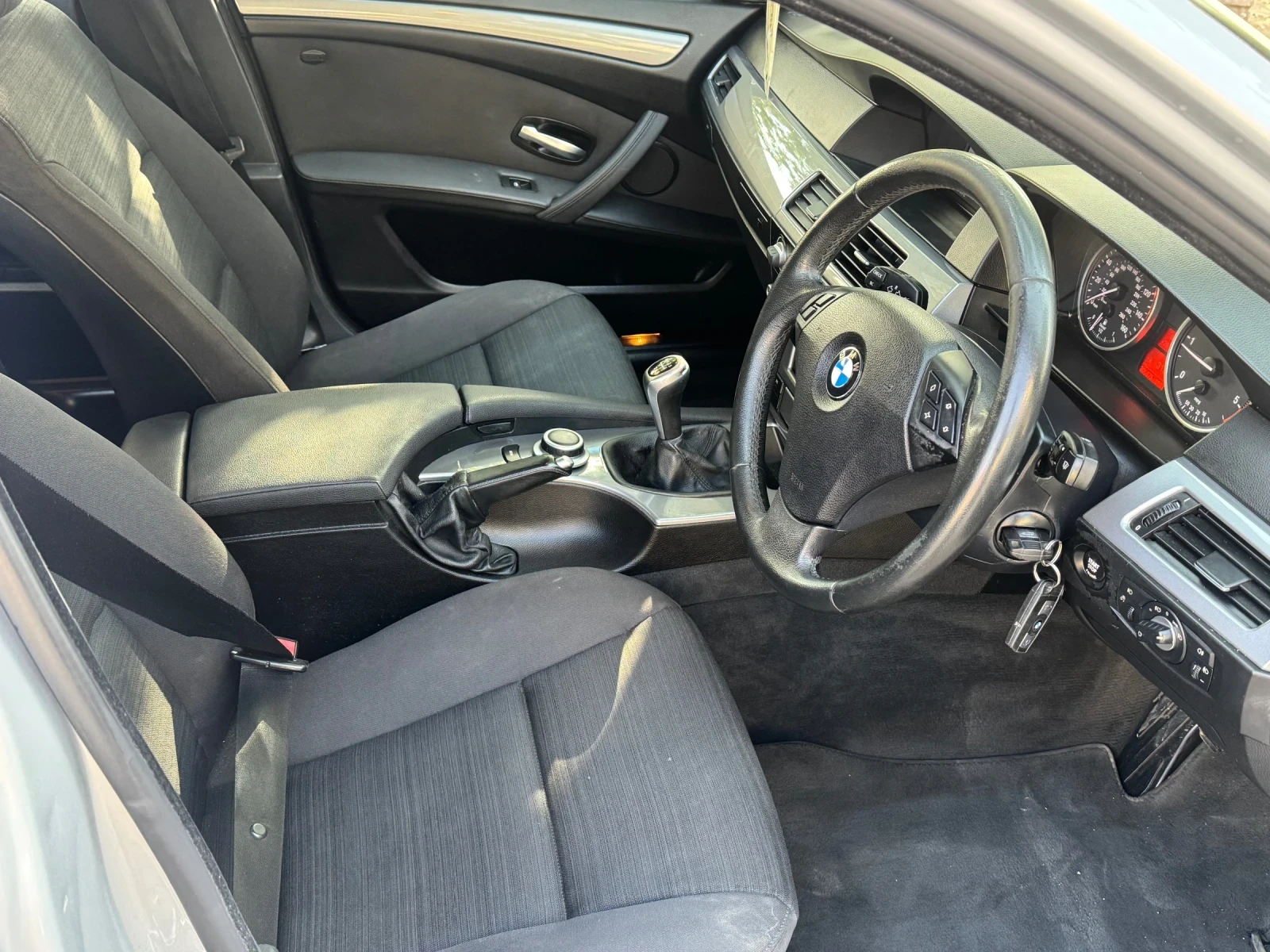BMW 520  - изображение 8