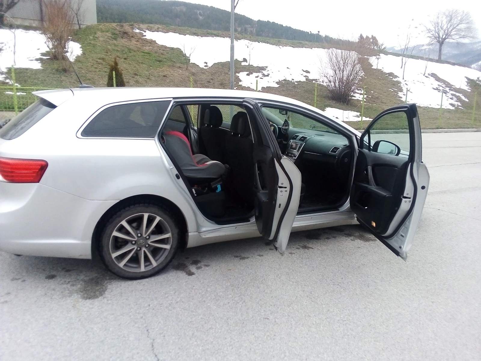 Toyota Avensis  - изображение 5