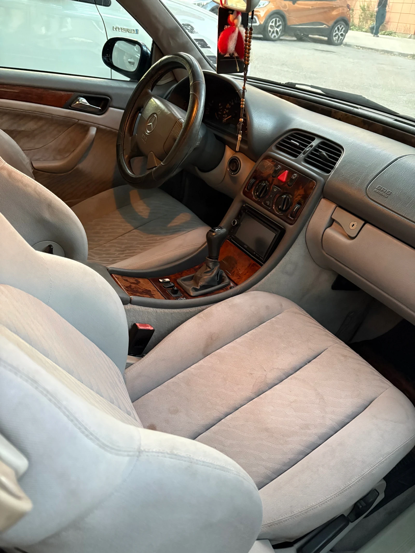 Mercedes-Benz CLK  - изображение 2