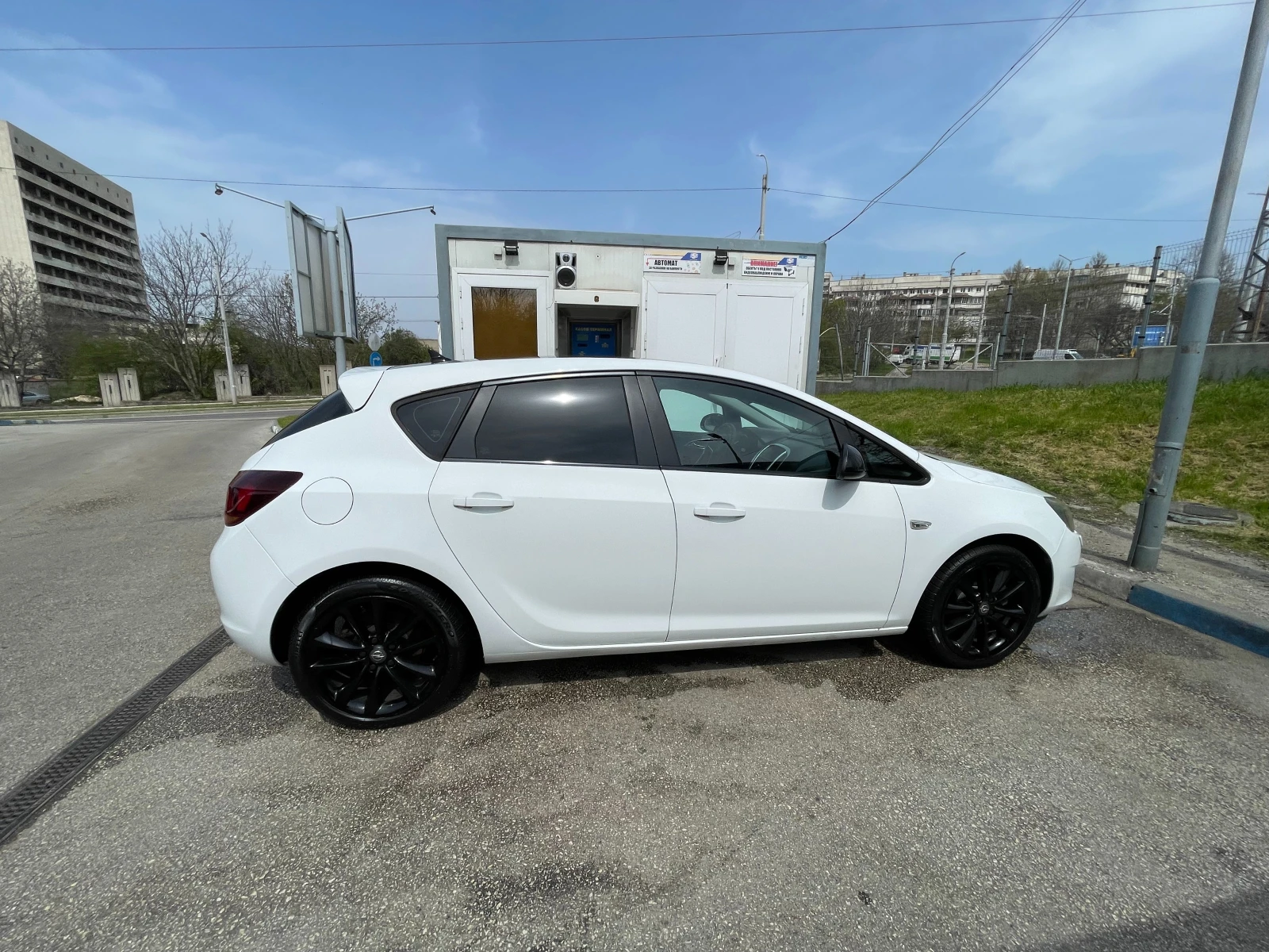 Opel Astra 1.6 180кс. става на ГАЗ!, снимка 5 - Автомобили и джипове - 54223953