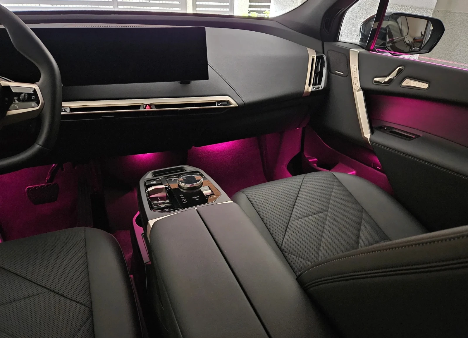 BMW iX xDrive40 - изображение 10