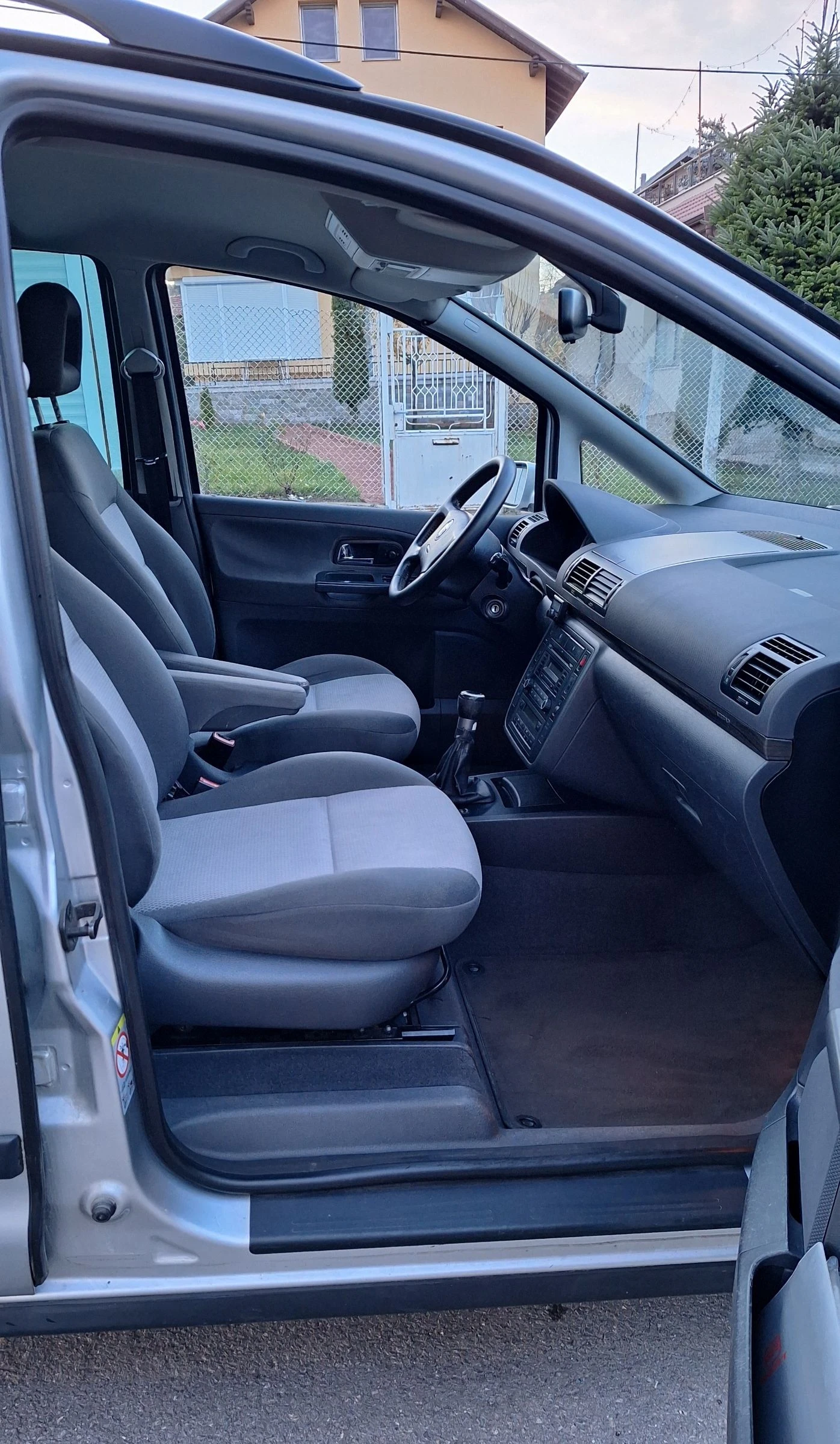 Seat Alhambra 2.0tdi 140кс 7места 6скорости 2009г. Отлична  - изображение 4